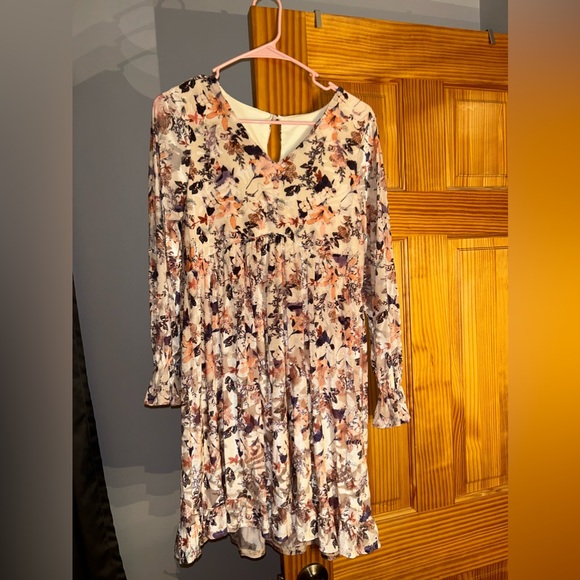 Boutique Dress - Picture 2 of 2